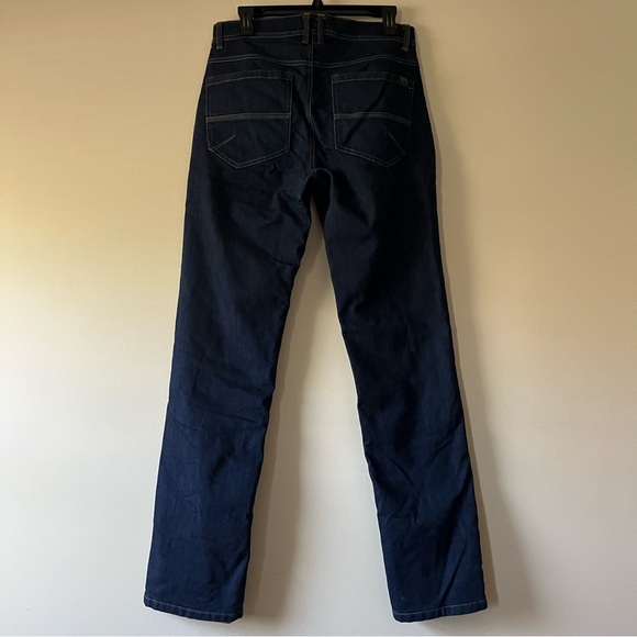 L. L. Bean Men’s Lined Straight-Leg Dark Wash Jeans - Picture 3 of 8